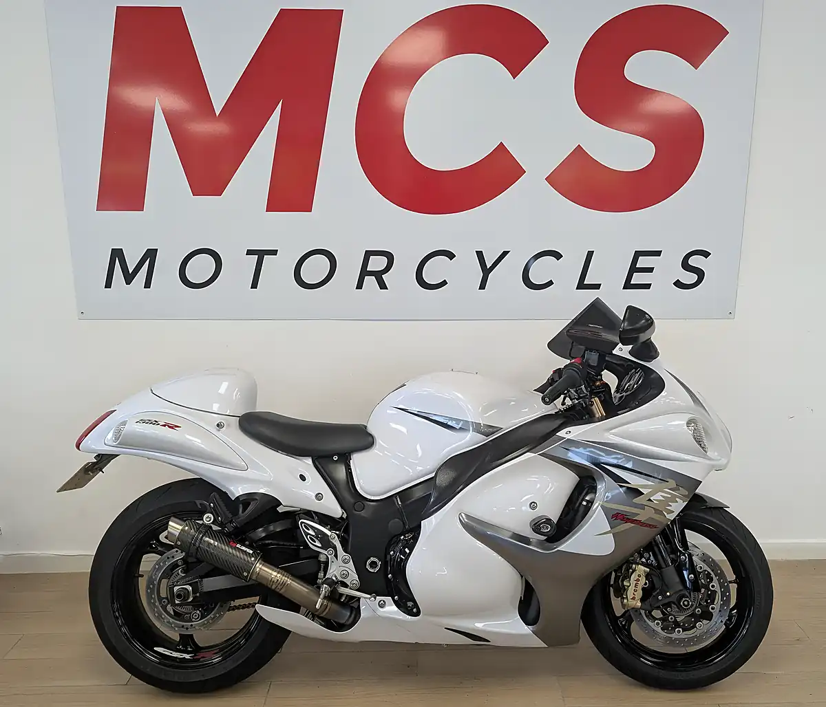 Used 2013 Suzuki GSX1300R Hayabusa 1300 White - Front View