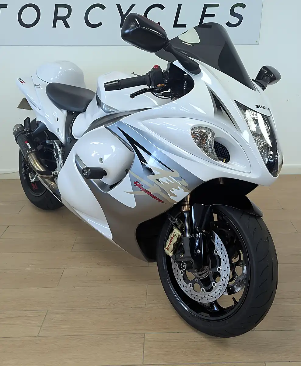 Used 2013 Suzuki GSX1300R Hayabusa 1300 White - Interior and Exterior details 2