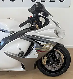 Used 2013 Suzuki GSX1300R Hayabusa 1300 White - Interior and Exterior details 20