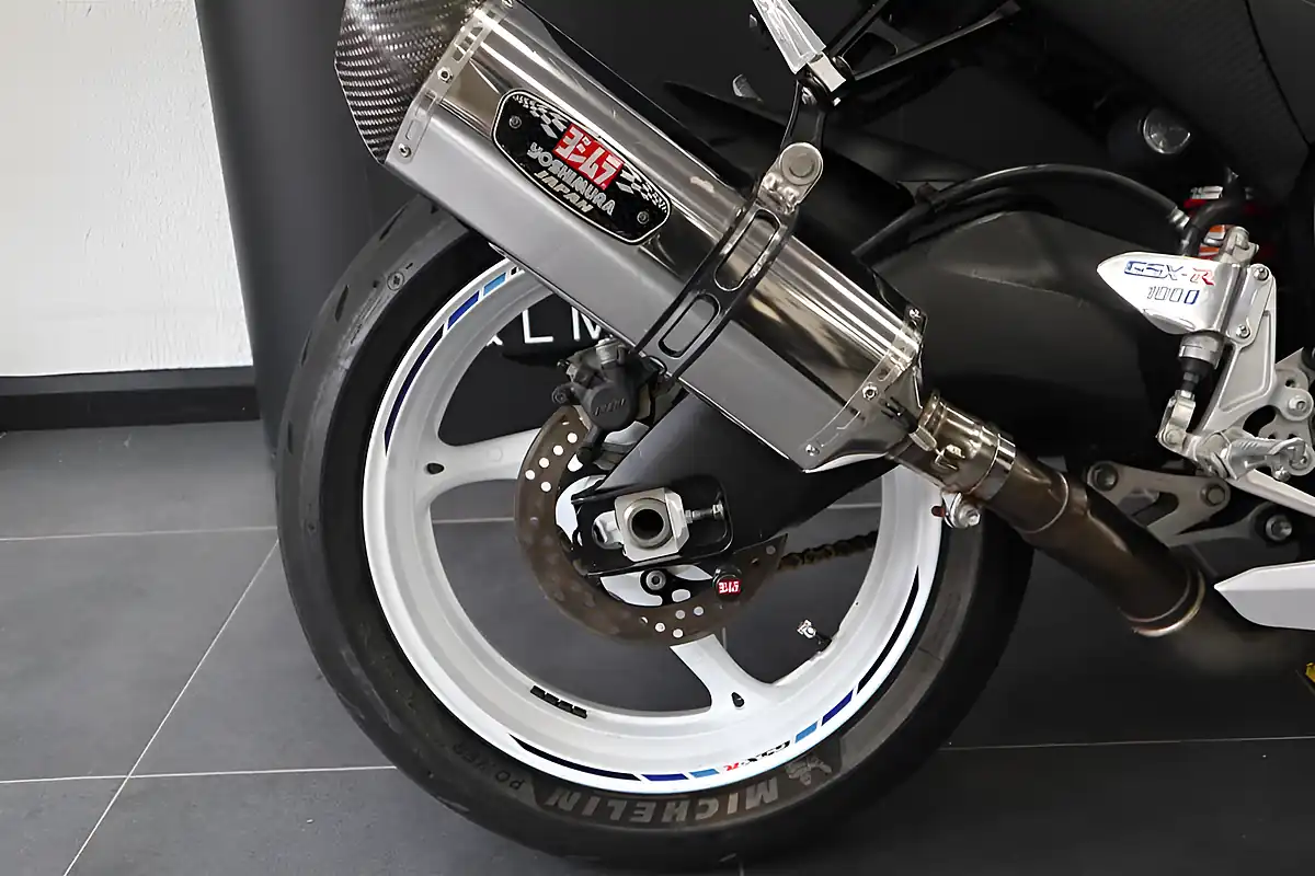 Used 2013 Suzuki GSXR1000 1 Million Commemorative Edition White - Interior and Exterior details 12