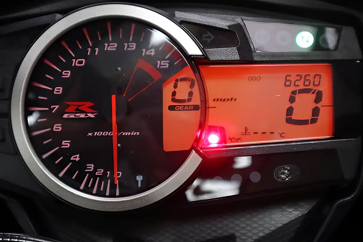Used 2013 Suzuki GSXR1000 1 Million Commemorative Edition White - Interior and Exterior details 17