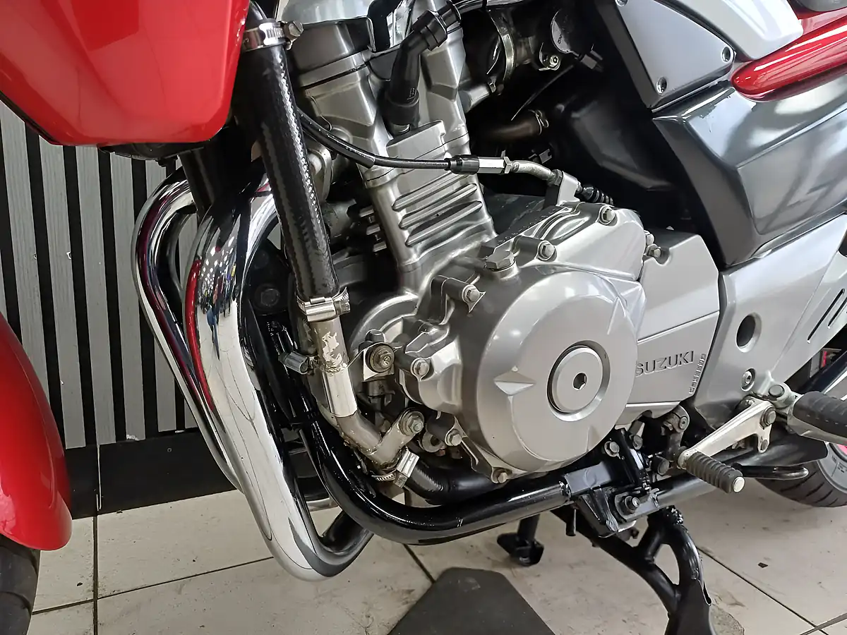 Used 2013 Suzuki Inazuma Red - Interior and Exterior details 11