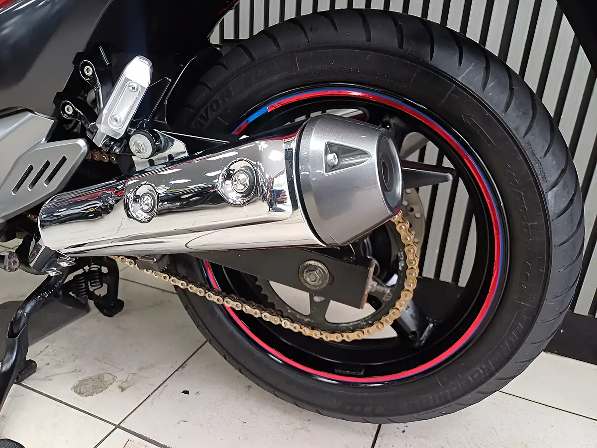 Used 2013 Suzuki Inazuma Red - Interior and Exterior details 13