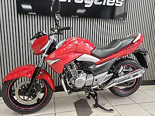 Used 2013 Suzuki Inazuma Red - Interior and Exterior details 4