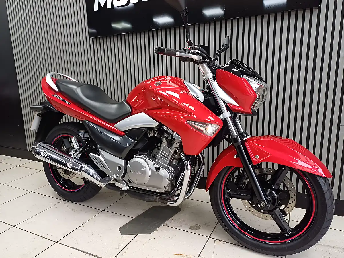 Used 2013 Suzuki Inazuma Red - Interior and Exterior details 5