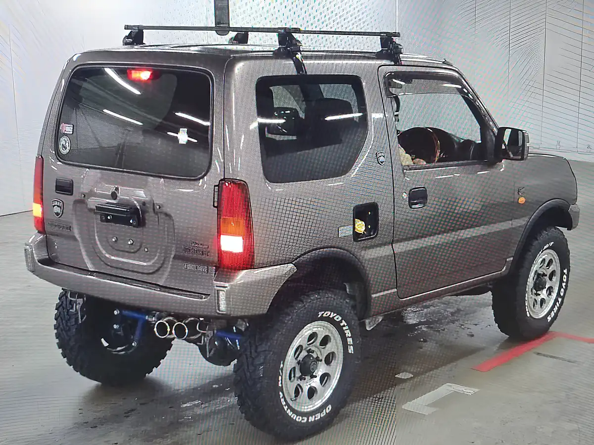 Used 2013 Suzuki Jimny Lift Kit Grey - Interior and Exterior details 4