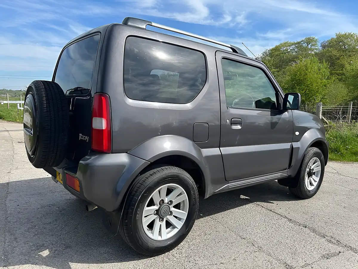 Used 2013 Suzuki Jimny SZ4 Grey - Interior and Exterior details 3