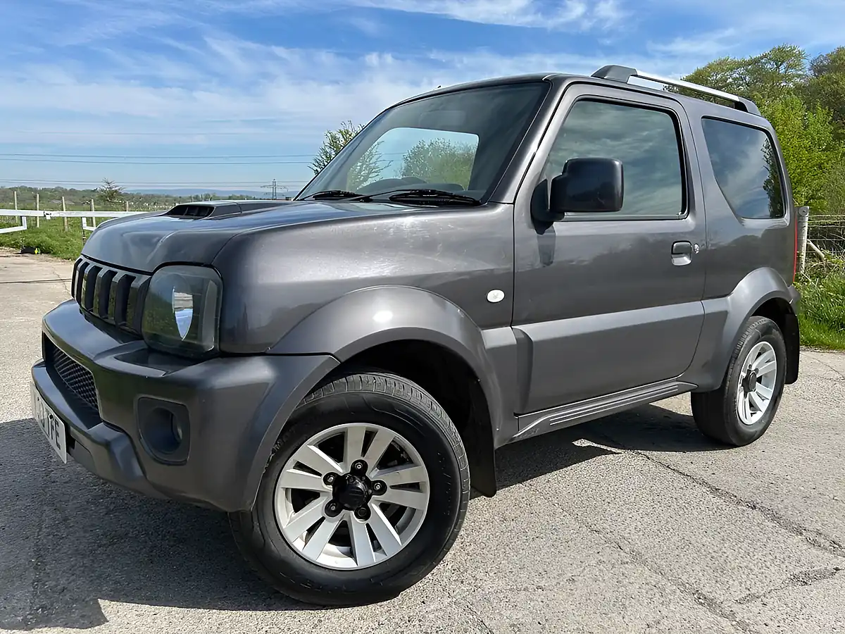 Used 2013 Suzuki Jimny SZ4 Grey - Interior and Exterior details 4