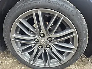 Used 2013 Suzuki Kizashi Sport Black - Interior and Exterior details 12