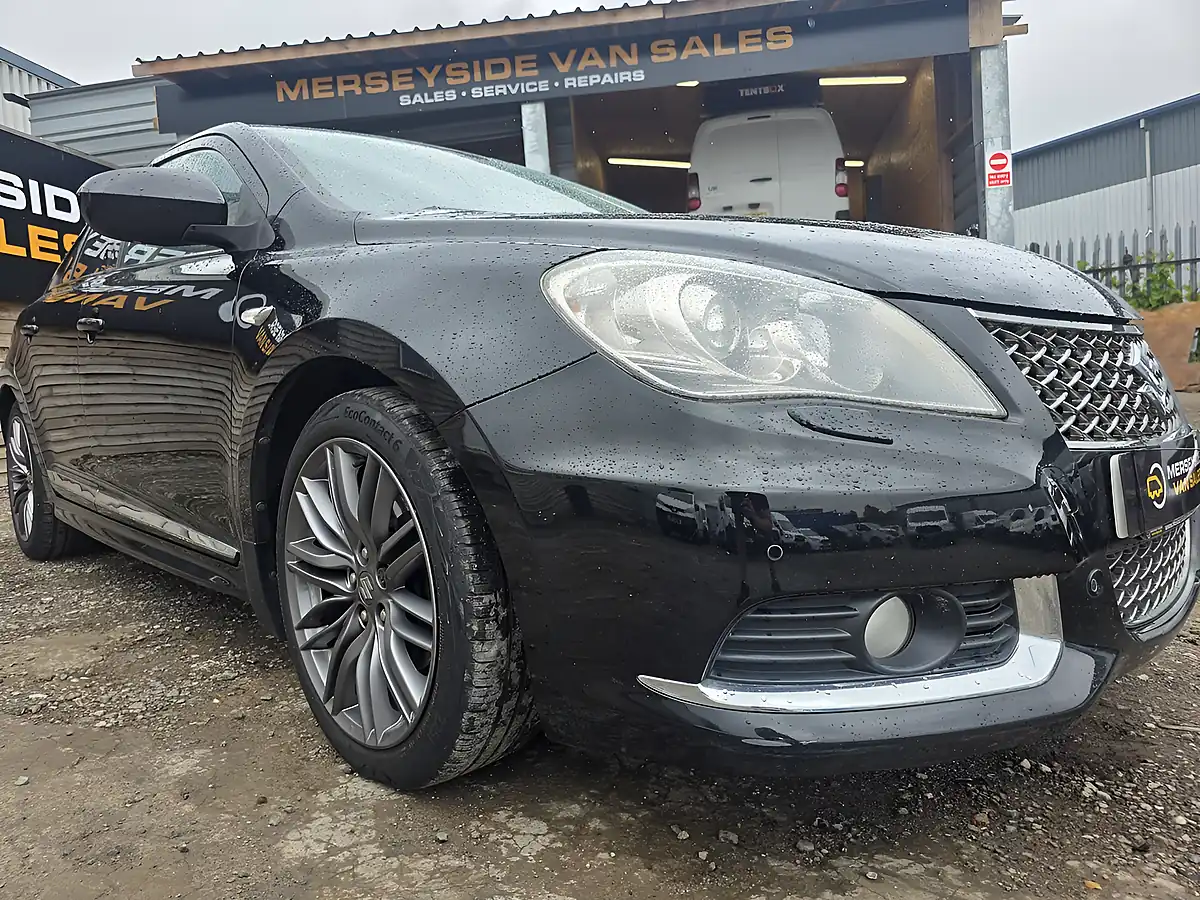 Used 2013 Suzuki Kizashi Sport Black - Interior and Exterior details 7