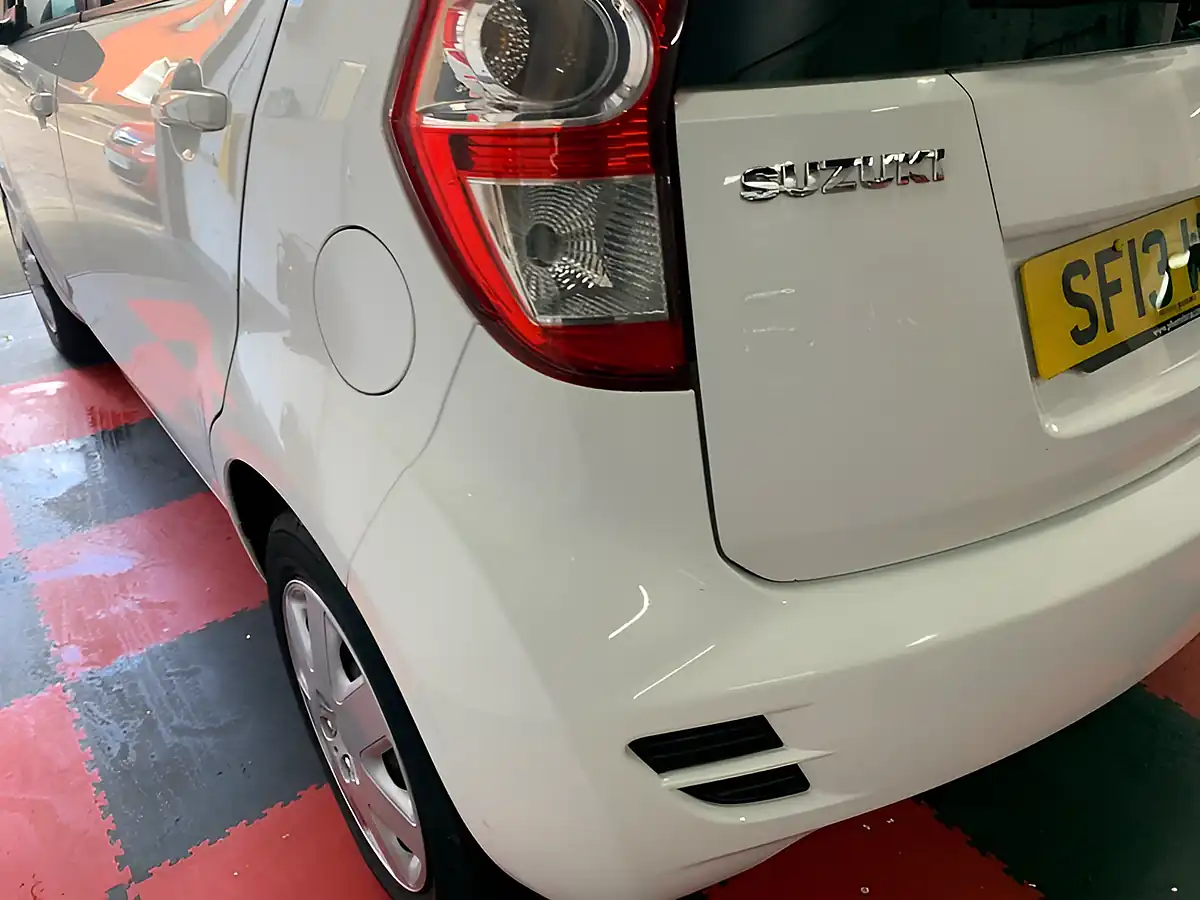 Used 2013 Suzuki Splash SZ3 White - Interior and Exterior details 12