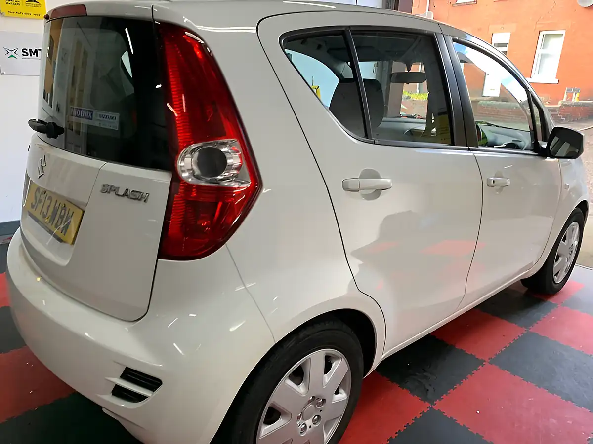 Used 2013 Suzuki Splash SZ3 White - Interior and Exterior details 8