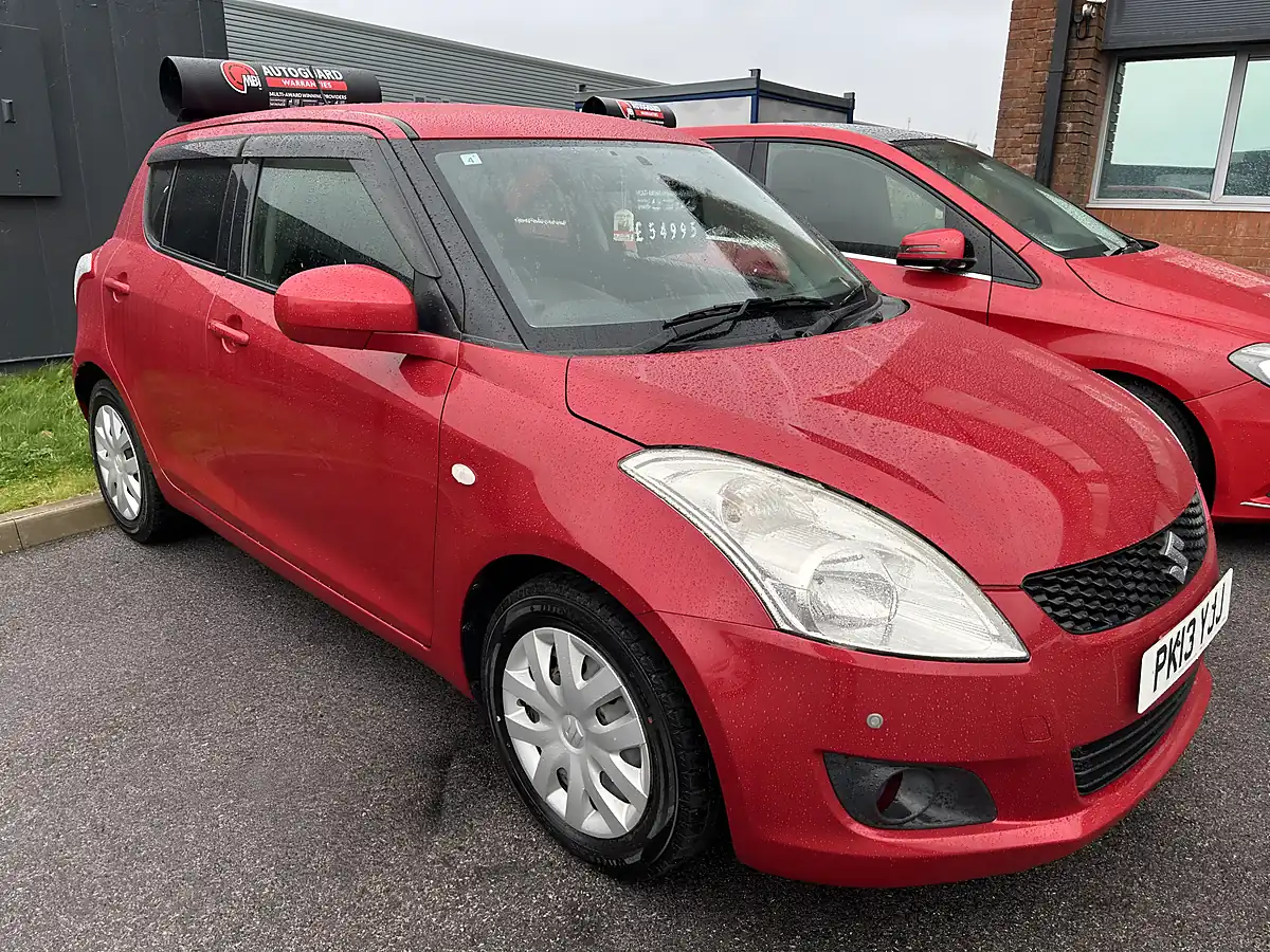 Used 2013 Suzuki Swift Red - Front View