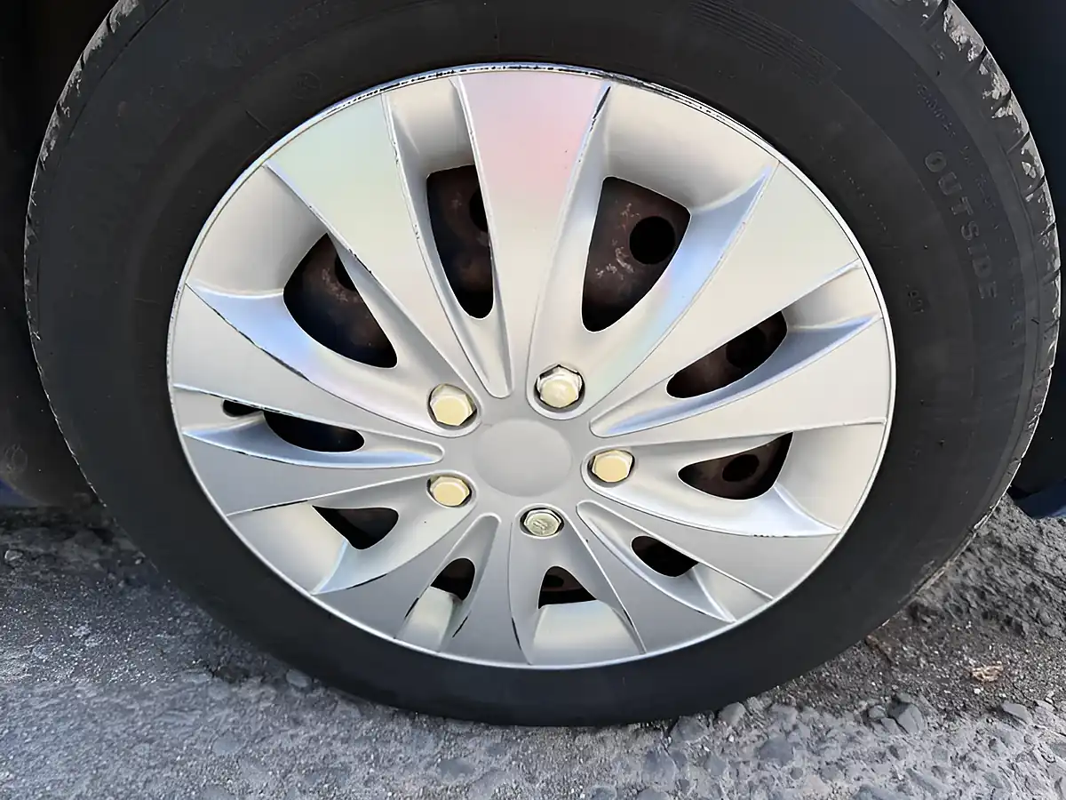 Used 2013 Suzuki Swift SZ2 Blue - Interior and Exterior details 10