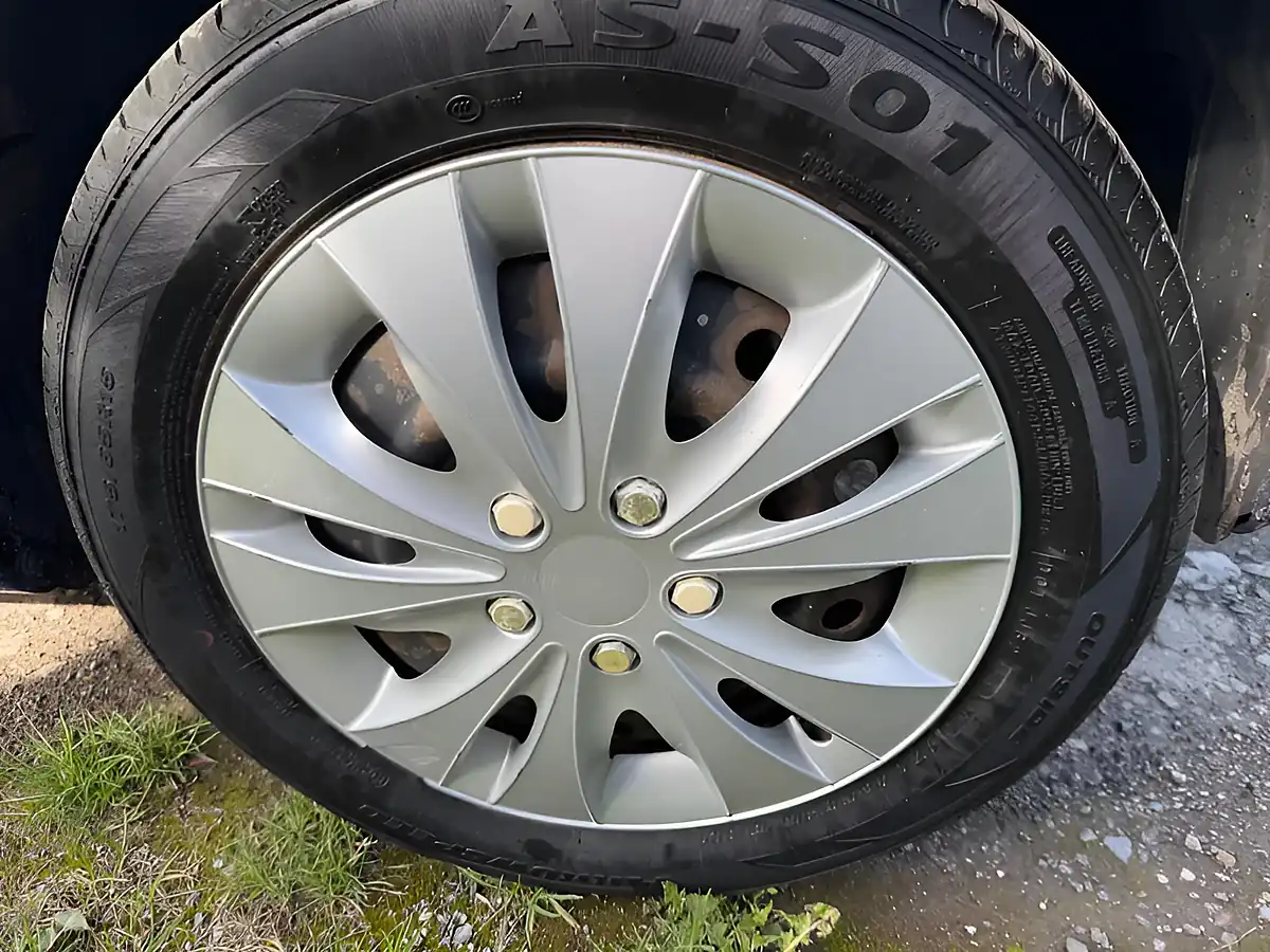 Used 2013 Suzuki Swift SZ2 Blue - Interior and Exterior details 11