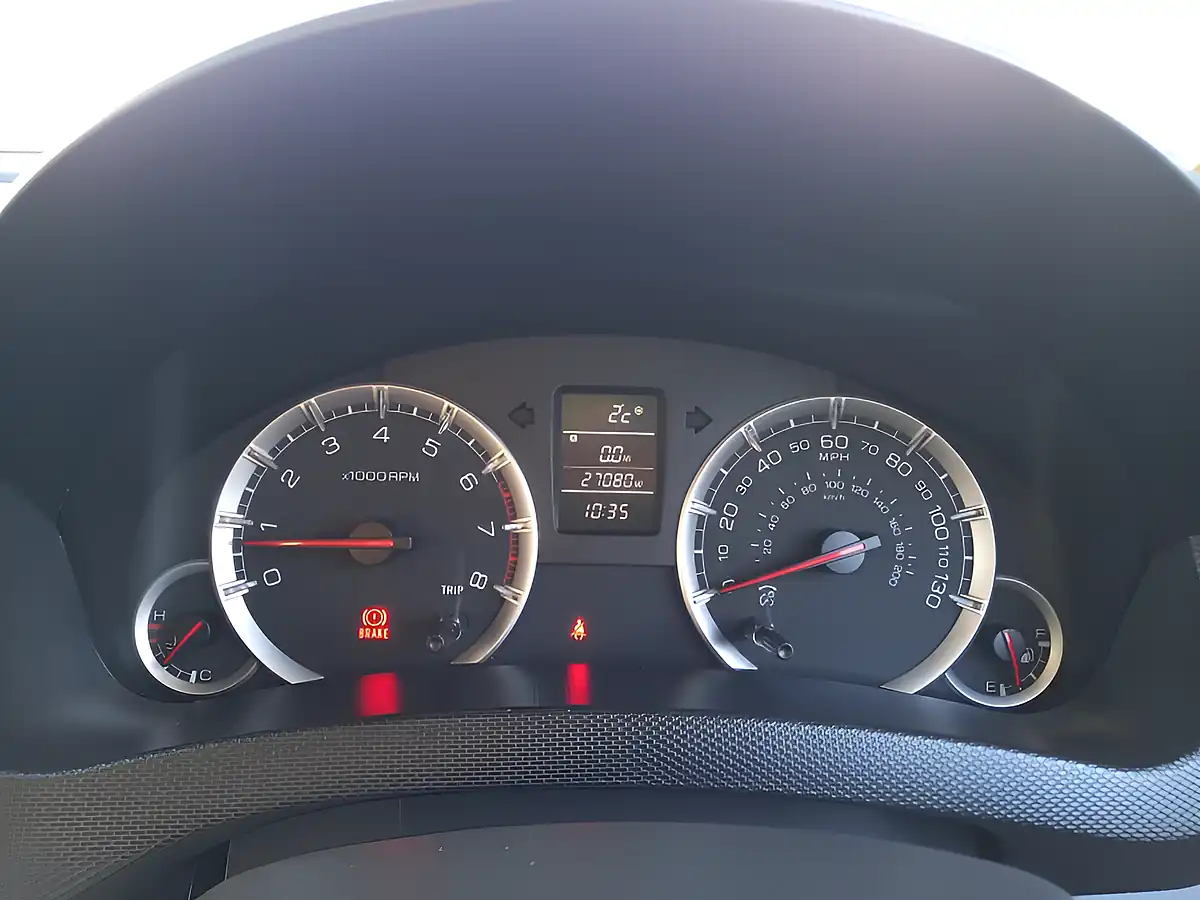 Used 2013 Suzuki Swift SZ3 Red - Interior and Exterior details 15