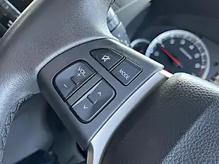 Used 2013 Suzuki Swift SZ4 Green - Interior and Exterior details 12