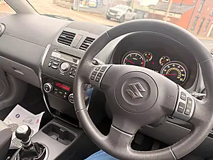Used 2013 Suzuki SX4 SZ5 4Grip Silver - Interior and Exterior details 19