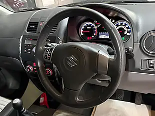 Used 2013 Suzuki SX4 SZ5 Red - Interior and Exterior details 10