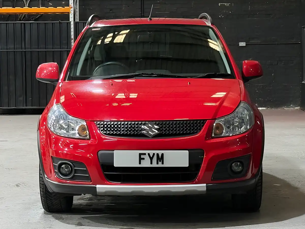 Used 2013 Suzuki SX4 SZ5 Red - Interior and Exterior details 7