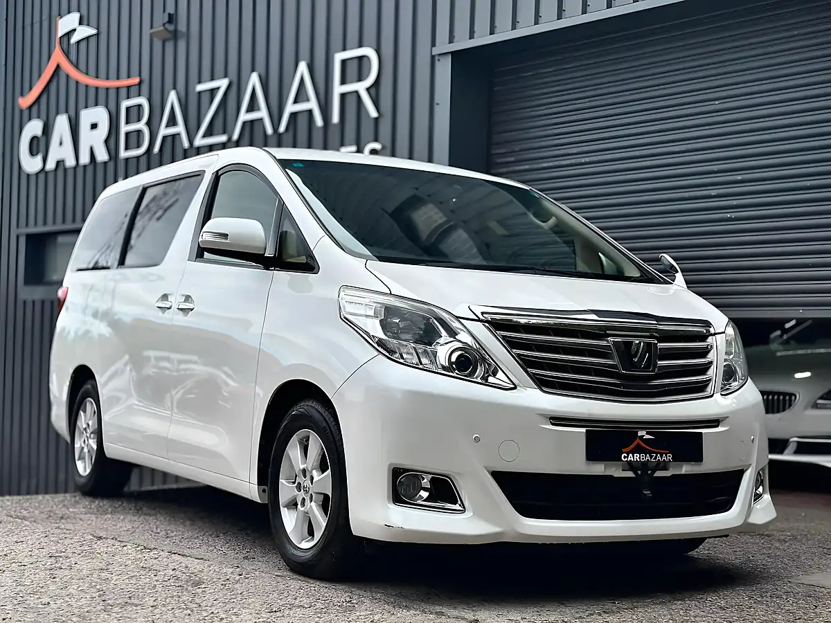 Used 2013 Toyota Alphard 240X Welcab White - Interior and Exterior details 10