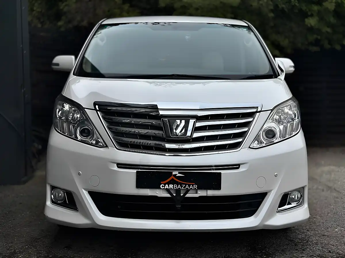 Used 2013 Toyota Alphard 240X Welcab White - Interior and Exterior details 2