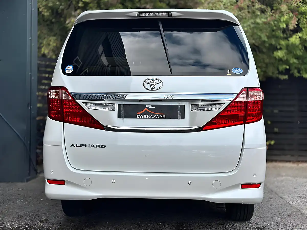Used 2013 Toyota Alphard 240X Welcab White - Interior and Exterior details 3