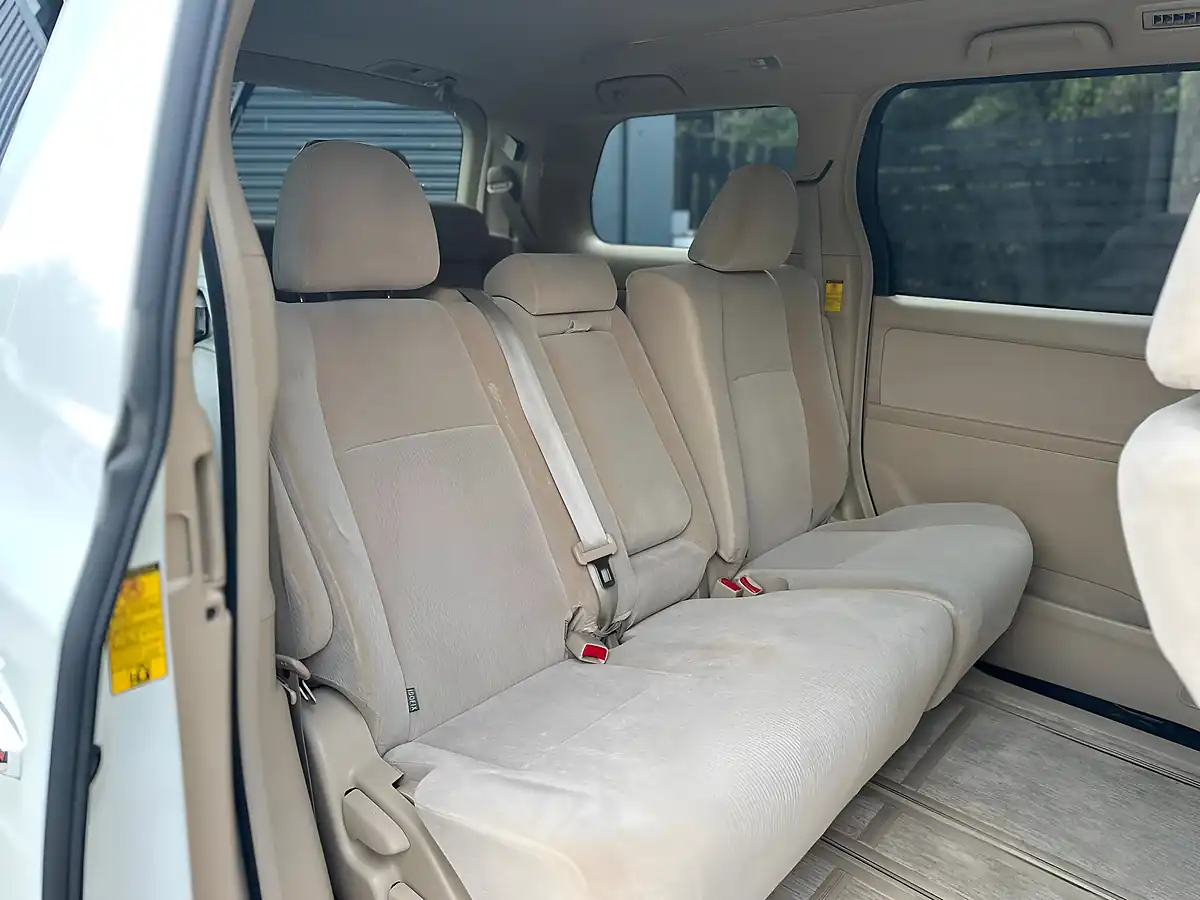 Used 2013 Toyota Alphard 240X Welcab White - Interior and Exterior details 9