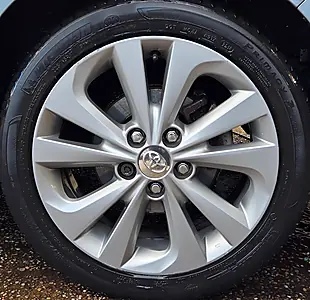 Used 2013 Toyota Auris Excel Touring Sports Blue - Interior and Exterior details 14