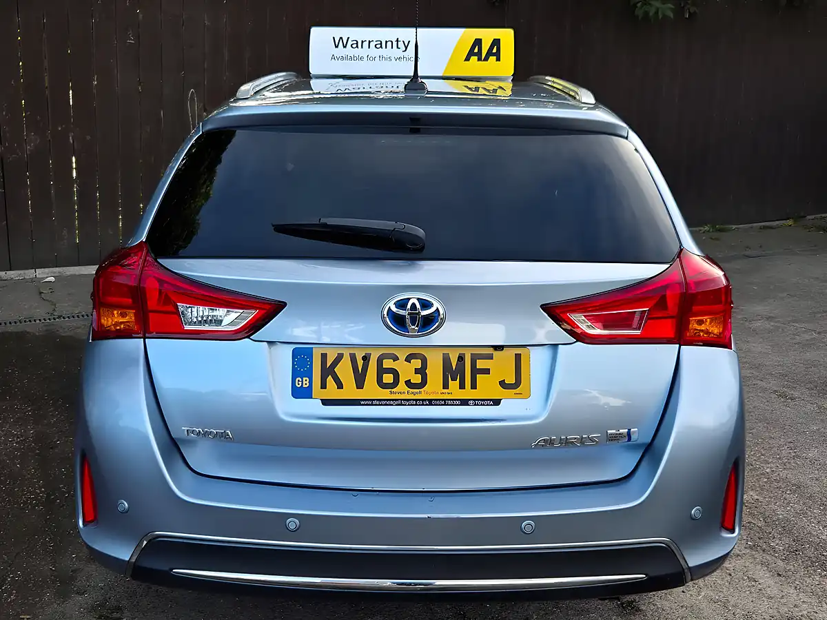 Used 2013 Toyota Auris Excel Touring Sports Blue - Interior and Exterior details 6
