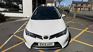 Used 2013 Toyota Auris Excel Touring Sports White - Interior and Exterior details 13