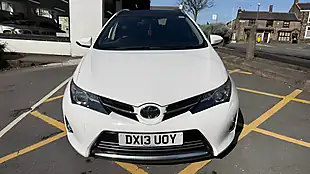 Used 2013 Toyota Auris Excel Touring Sports White - Interior and Exterior details 6