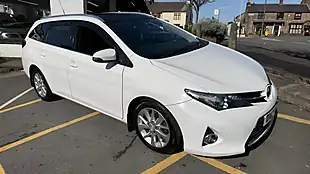 Used 2013 Toyota Auris Excel Touring Sports White - Interior and Exterior details 8
