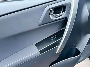 Used 2013 Toyota Auris Icon Black - Interior and Exterior details 14