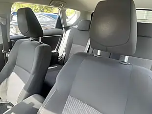 Used 2013 Toyota Auris Icon Blue - Interior and Exterior details 7