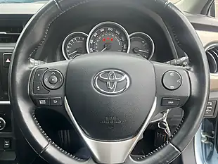 Used 2013 Toyota Auris Icon Blue - Interior and Exterior details 12