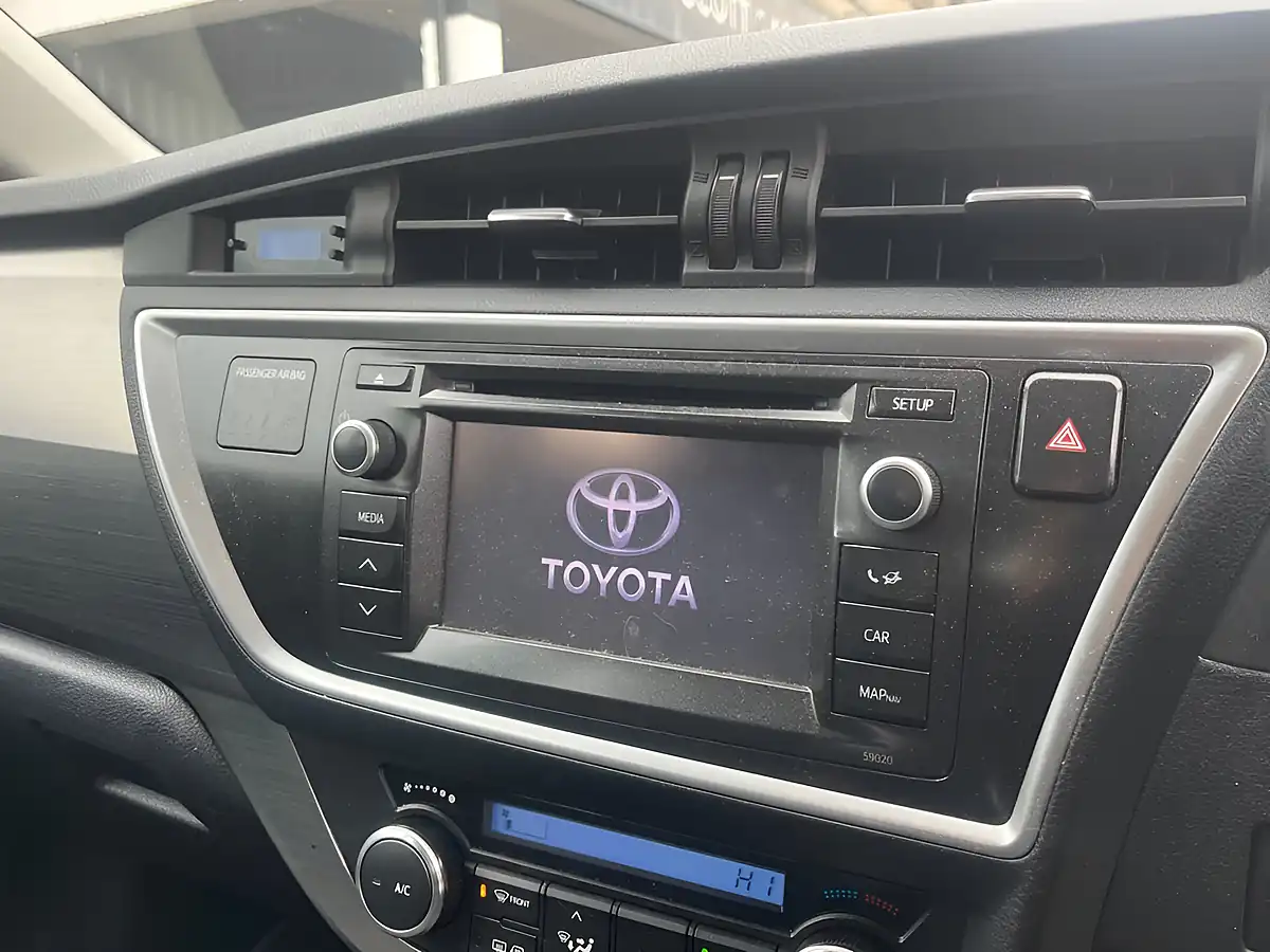 Used 2013 Toyota Auris Icon Blue - Interior and Exterior details 13