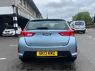 Used 2013 Toyota Auris Icon Blue - Interior and Exterior details 5