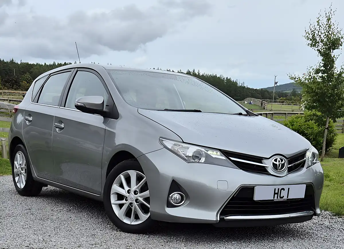 Used 2013 Toyota Auris Icon Grey - Front View