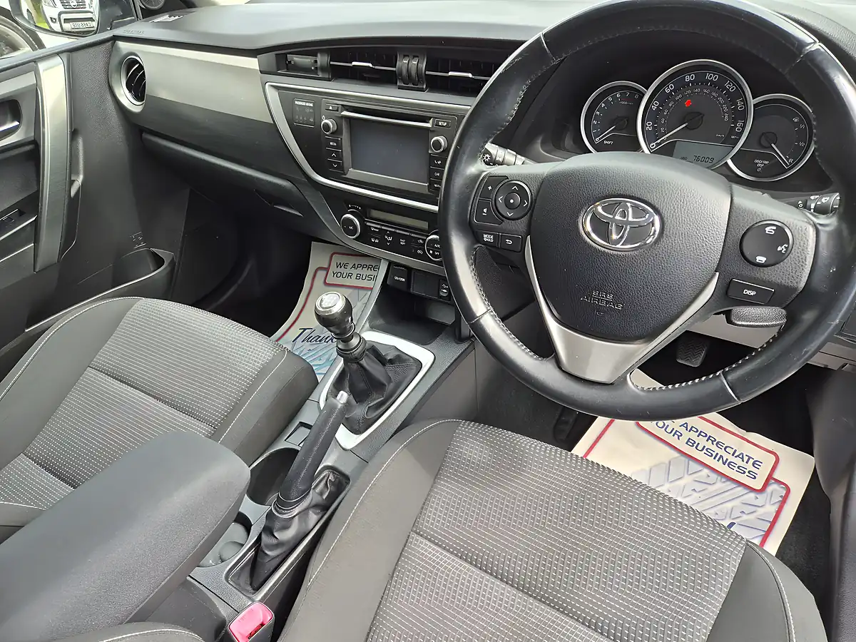 Used 2013 Toyota Auris Icon Grey - Interior and Exterior details 4