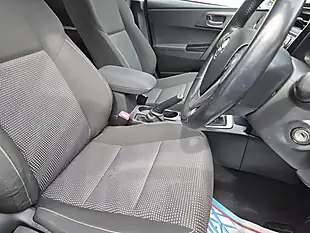 Used 2013 Toyota Auris Icon Grey - Interior and Exterior details 5