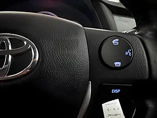 Used 2013 Toyota Auris Sport Aspen Grey - Interior and Exterior details 12
