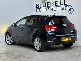 Used 2013 Toyota Auris Sport Aspen Grey - Interior and Exterior details 4