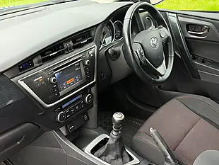 Used 2013 Toyota Auris Sport Grey - Interior and Exterior details 12