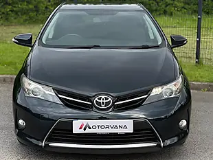 Used 2013 Toyota Auris Sport Grey - Interior and Exterior details 3