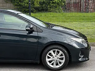 Used 2013 Toyota Auris Sport Grey - Interior and Exterior details 6