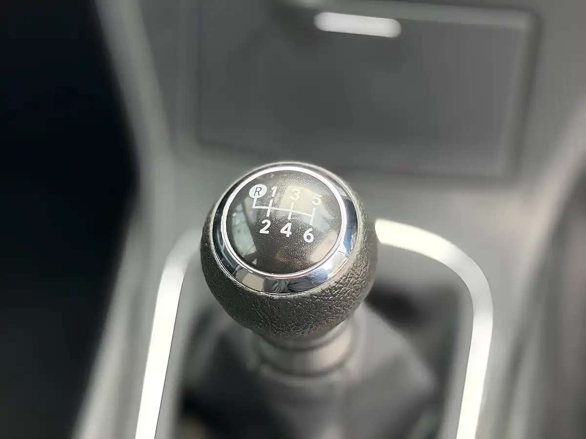 Used 2013 Toyota Avensis Active Tourer Black - Interior and Exterior details 11