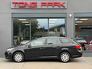 Used 2013 Toyota Avensis Active Tourer Black - Interior and Exterior details 4