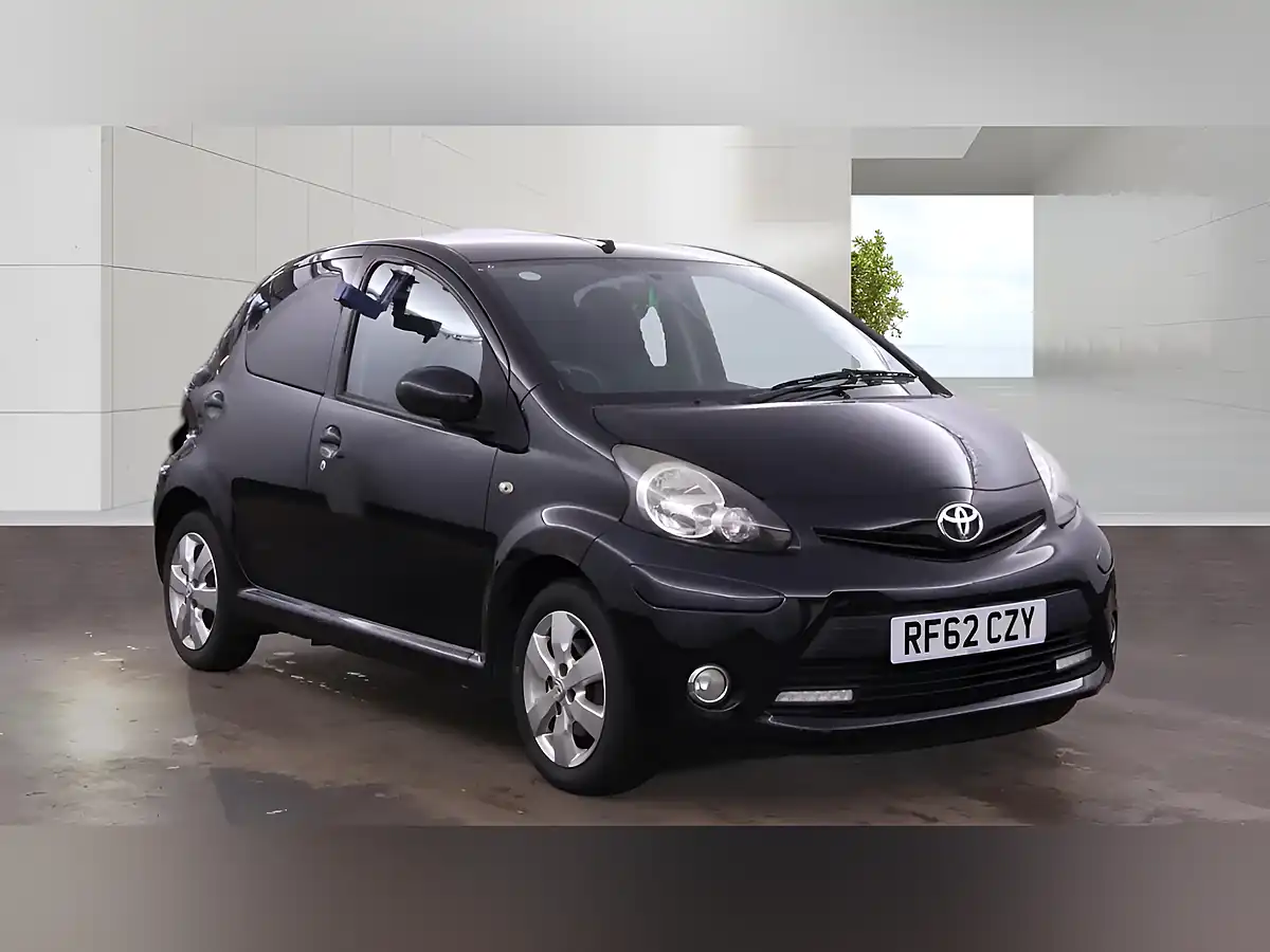 Used 2013 Toyota Aygo Fire Black - Interior and Exterior details 4