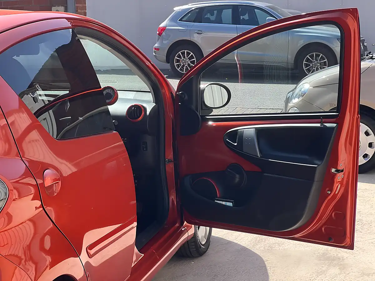 Used 2013 Toyota Aygo Fire Orange - Interior and Exterior details 14
